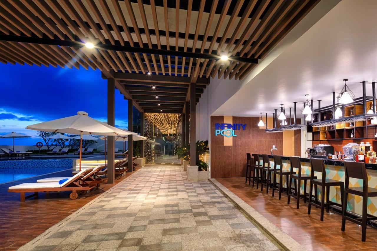 Vinpearl Beachfront Nha Trang Exterior photo