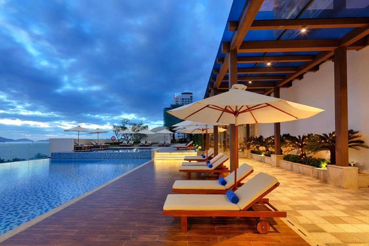 Vinpearl Beachfront Nha Trang Exterior photo